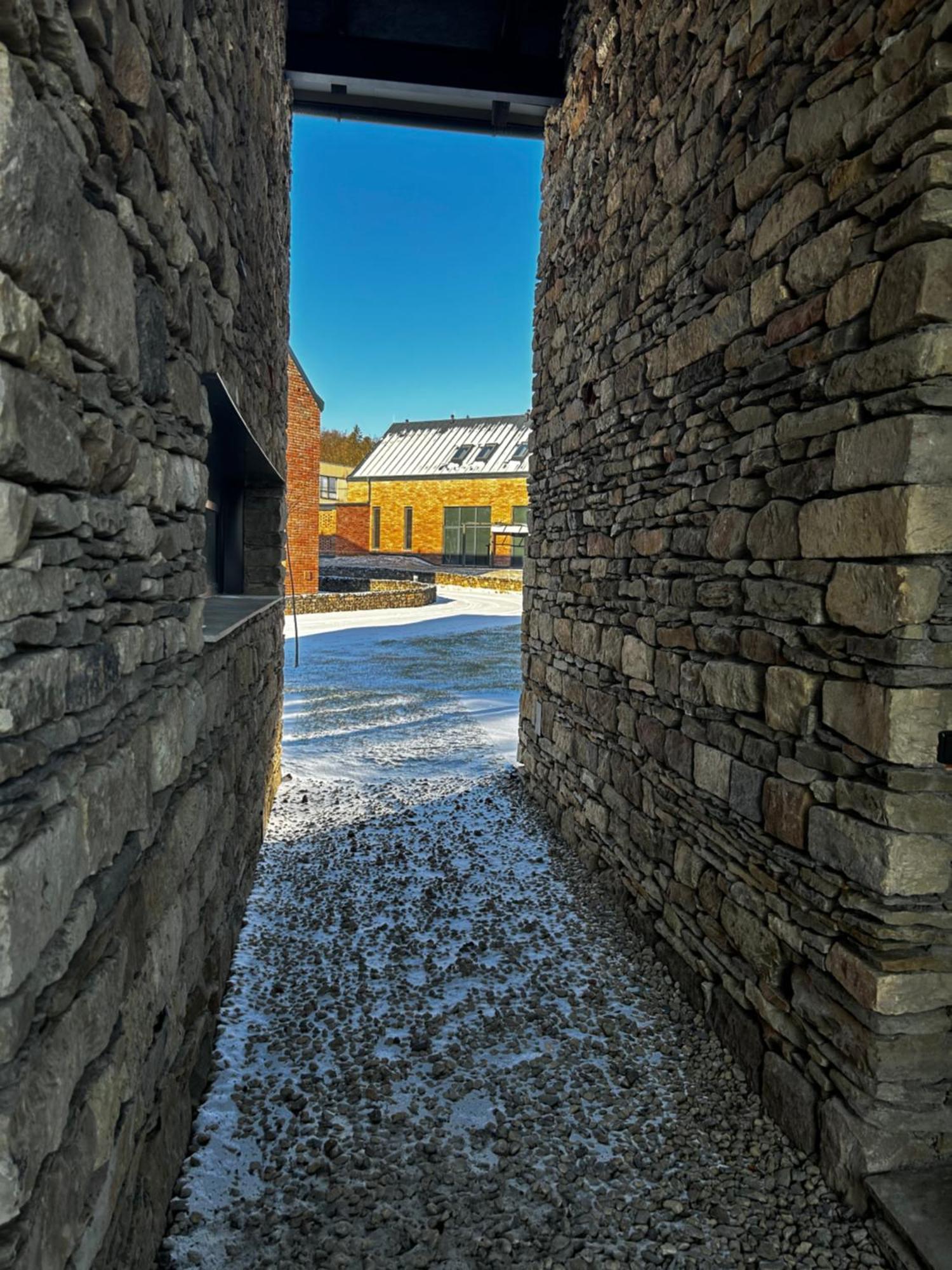 Palace Resort Jiloviste Екстер'єр фото